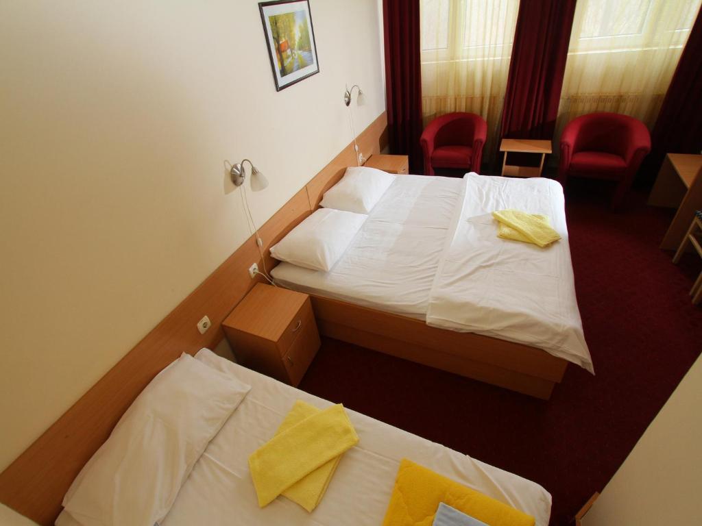 Aleksander A Inn Subotica Room photo